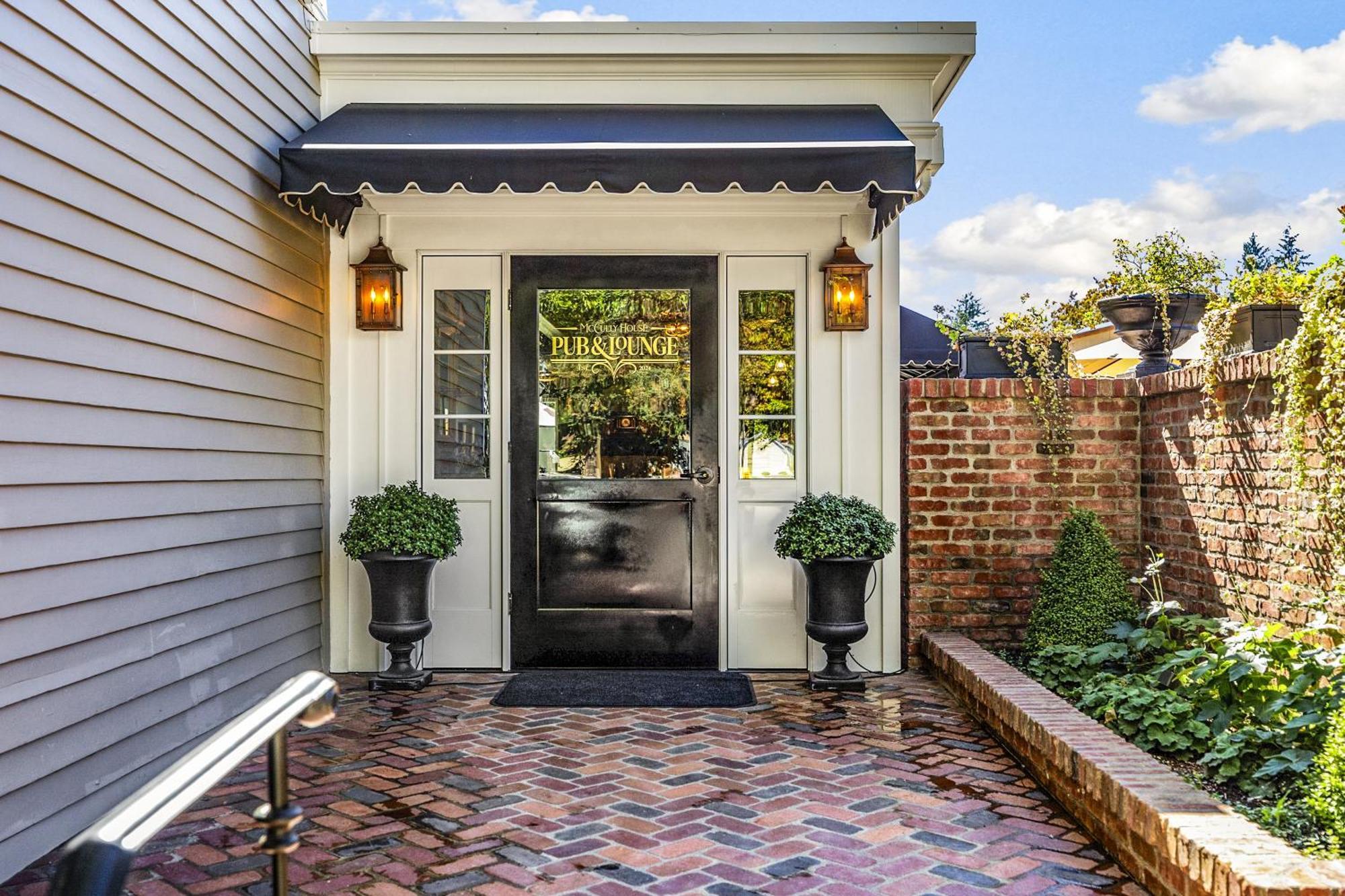 Mccully House Inn Jacksonville Exterior photo